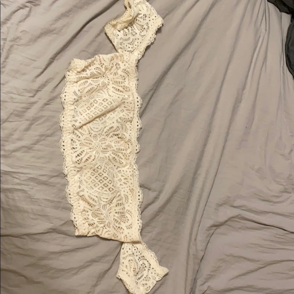 Cream/White off the shoulder bandeau